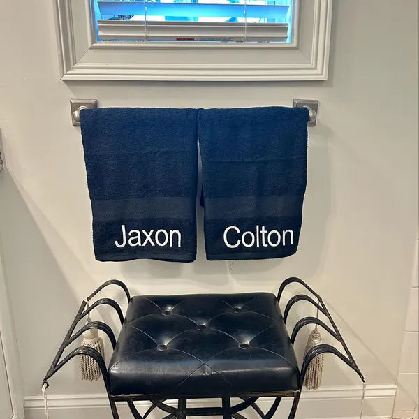 Personalized bath towel, embroidered towel, monogrammed bath towel, bathroom decor, towel with name